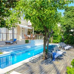 4 Bedroom Villa with Pool in Dubrovnik City, sleeps 8
